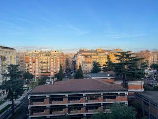 appartamento in vendita roma Marconi via Gerolamo cardano affaccio nuvole