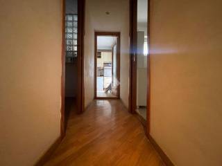 appartamento in vendita roma Marconi via Gerolamo cardano corridoio