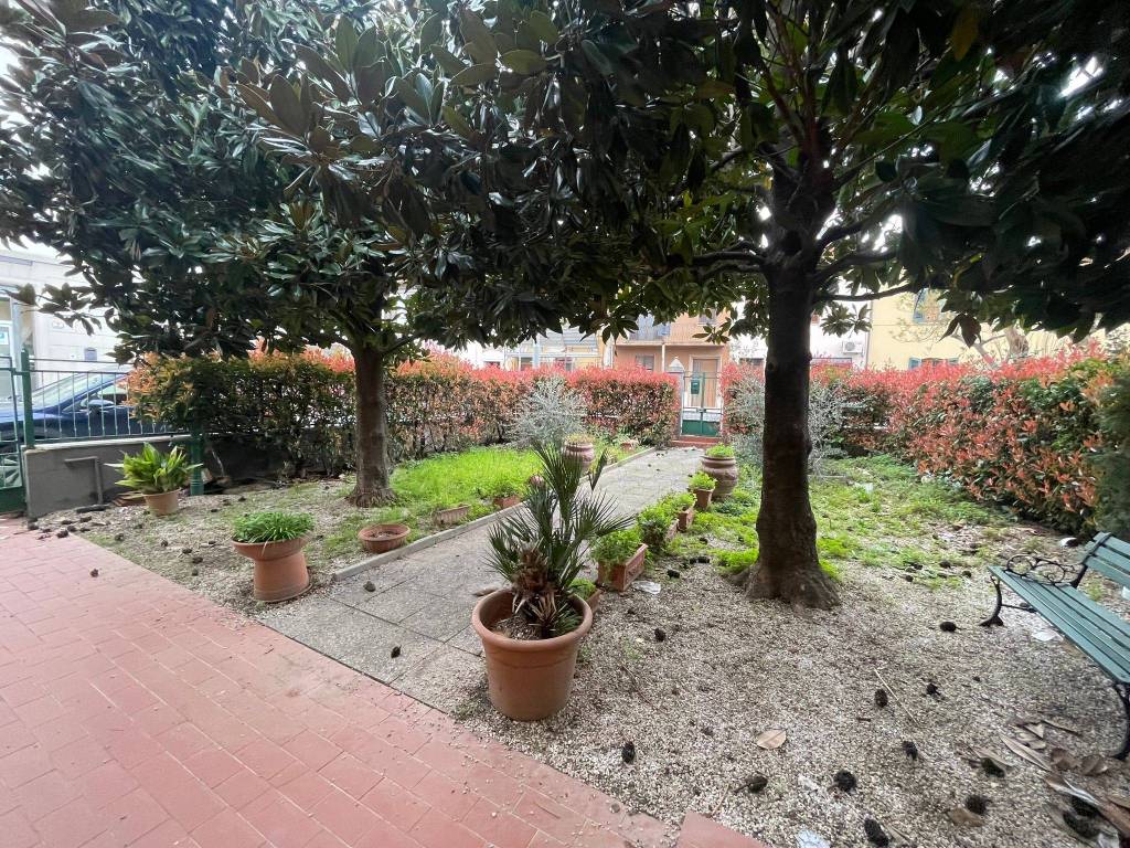 Giardino frontale