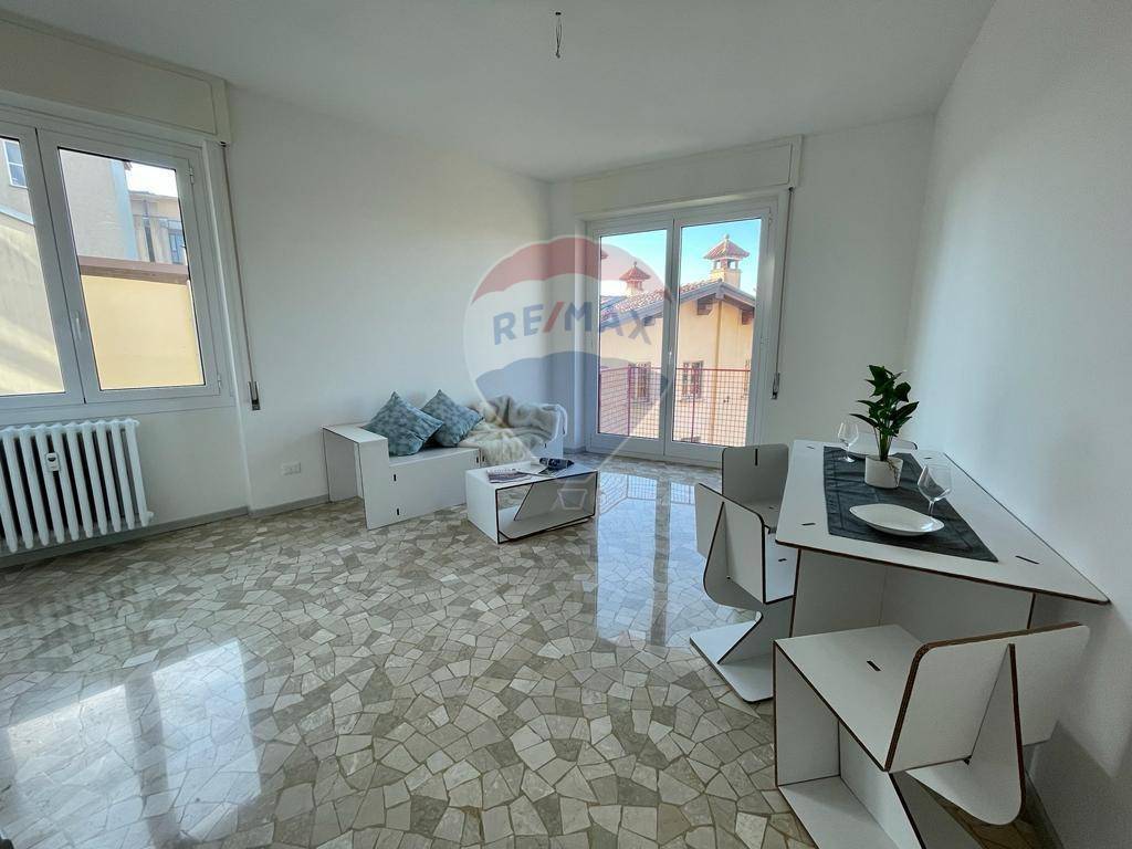 Vendita Appartamento Cantù. Quadrilocale in via Eugenio Corbetta ...