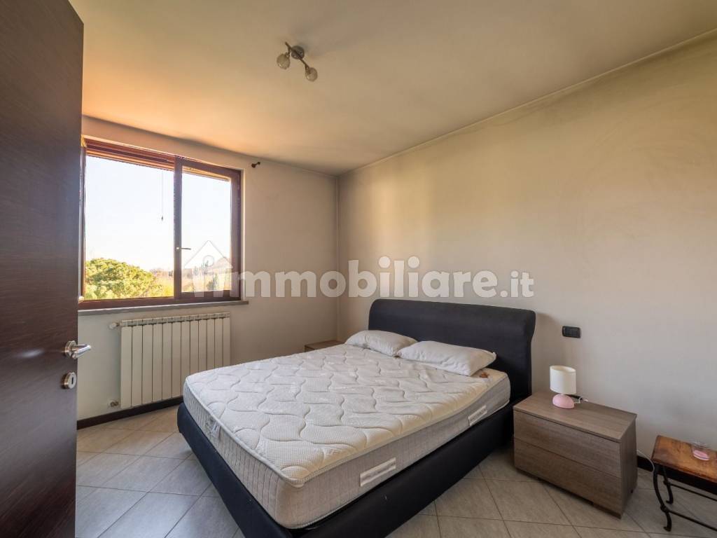 Appartamento in vendita a Troghi - camera