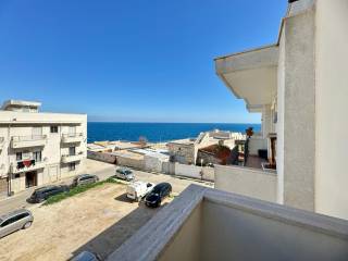 Balcone vista mare cucina