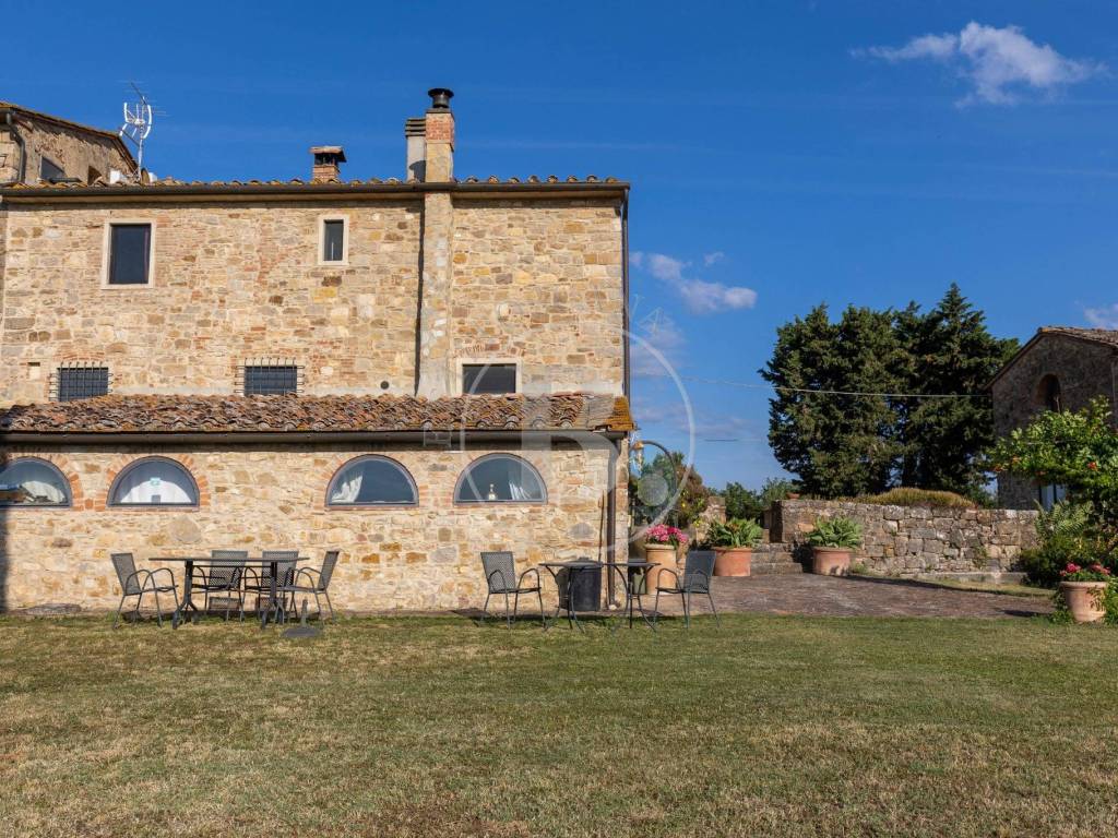 FARMHOUSE WITH TOWER - Barberino Val d'Elsa (Fi)