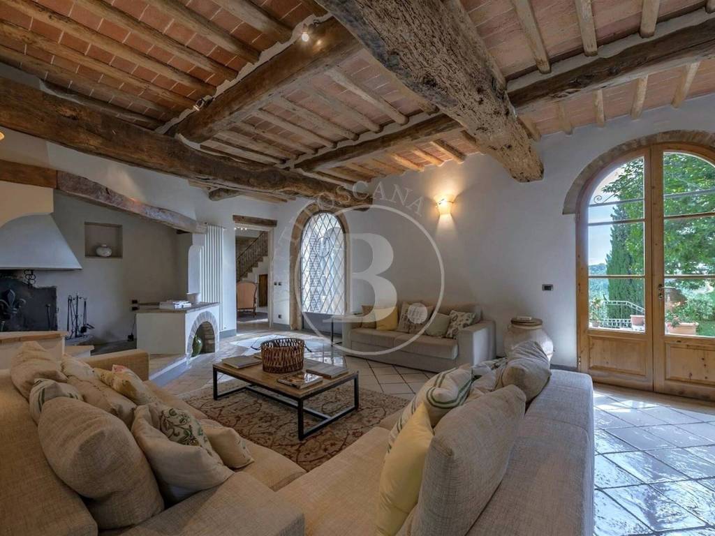 RESTORED FARMHOUSE - Castellina in Chianti (Si)