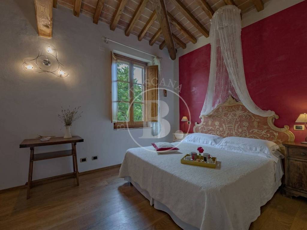 RESTORED FARMHOUSE - Castellina in Chianti (Si)