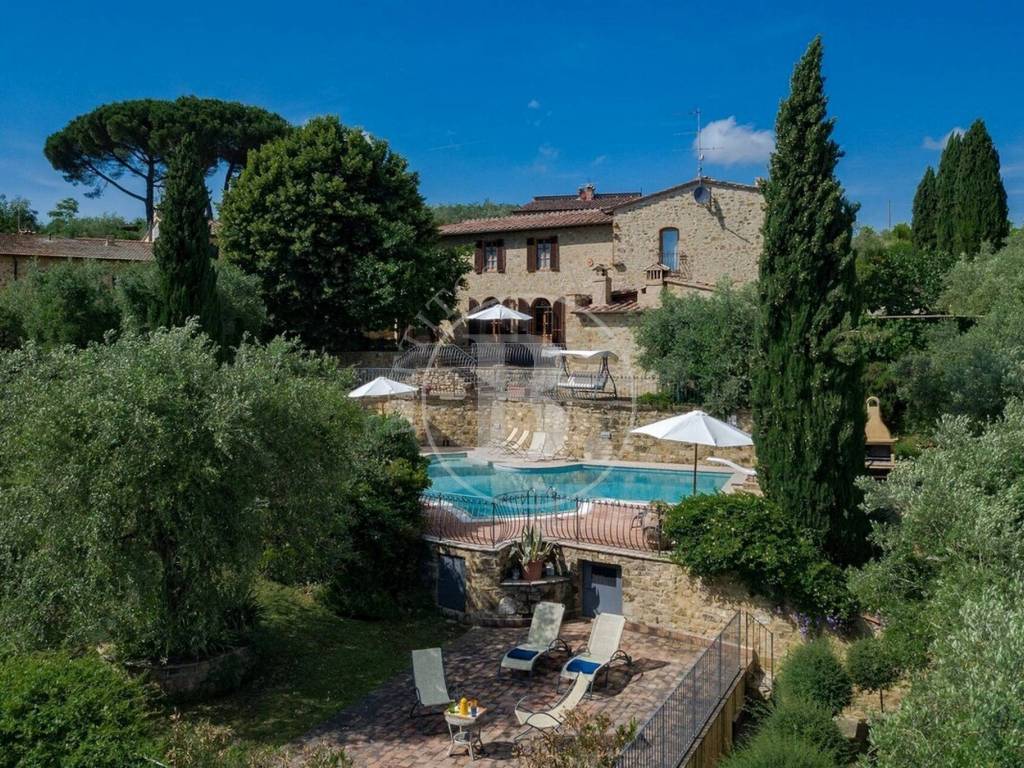 RESTORED FARMHOUSE - Castellina in Chianti (Si)