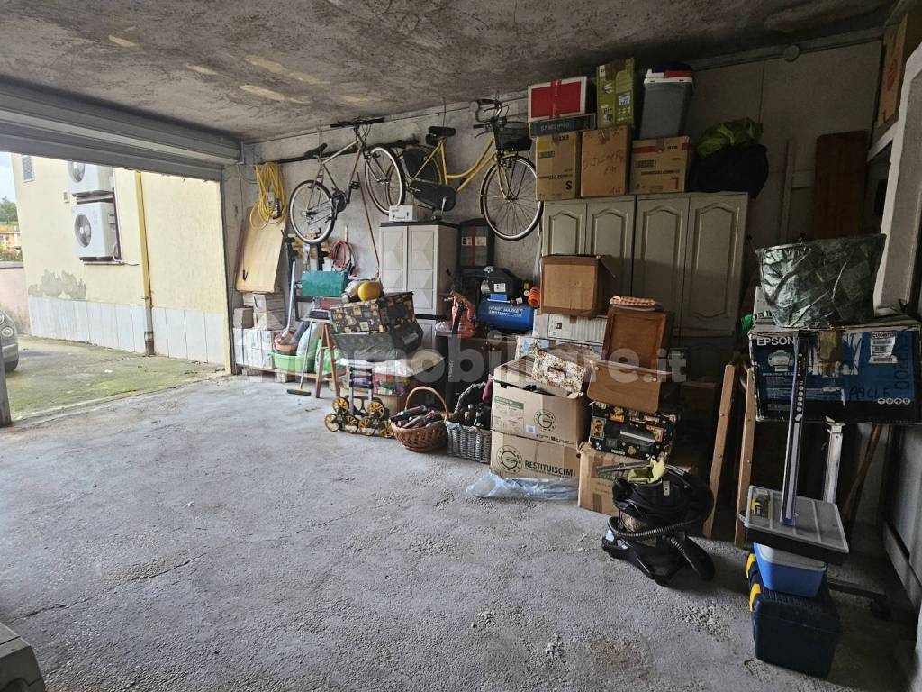 garage