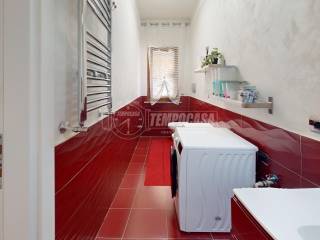 Via-dei-Gelsomini-9-Bathroom