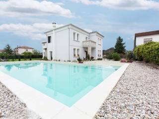 Foto - Vendita villa con giardino, Ariano nel Polesine, Lidi Ferraresi