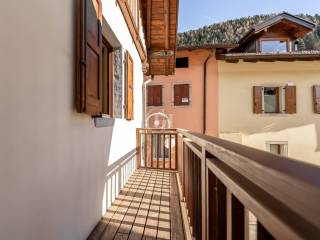 Balcone al primo piano