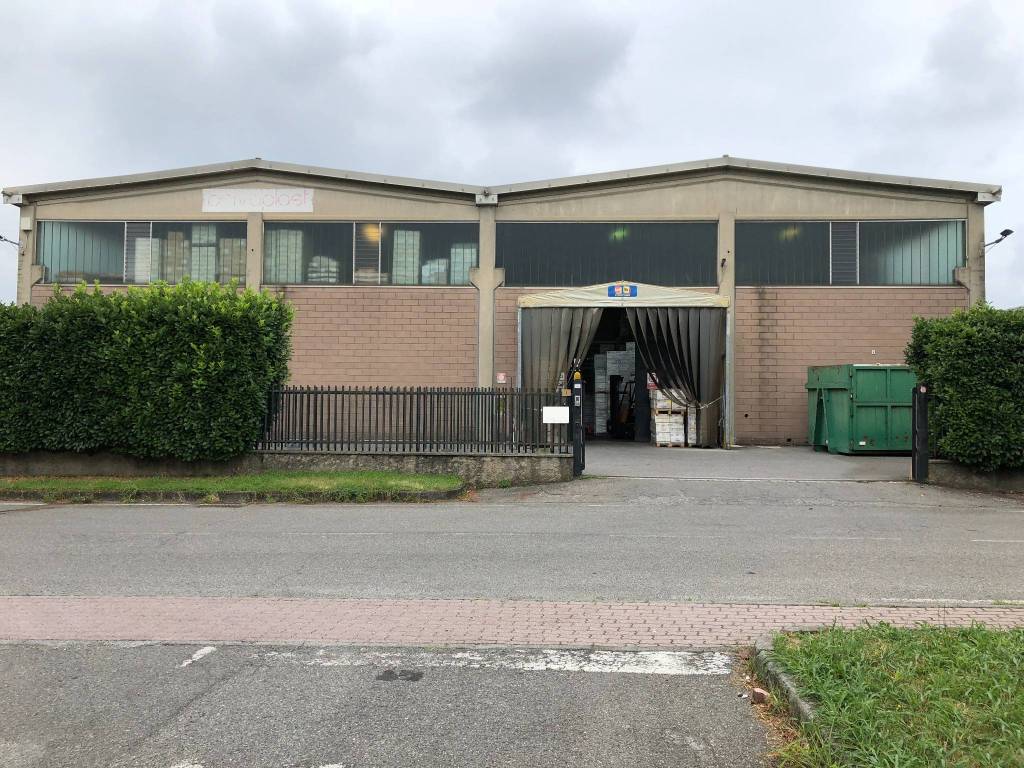Capannone via 1 maggio 1, canova, osnago