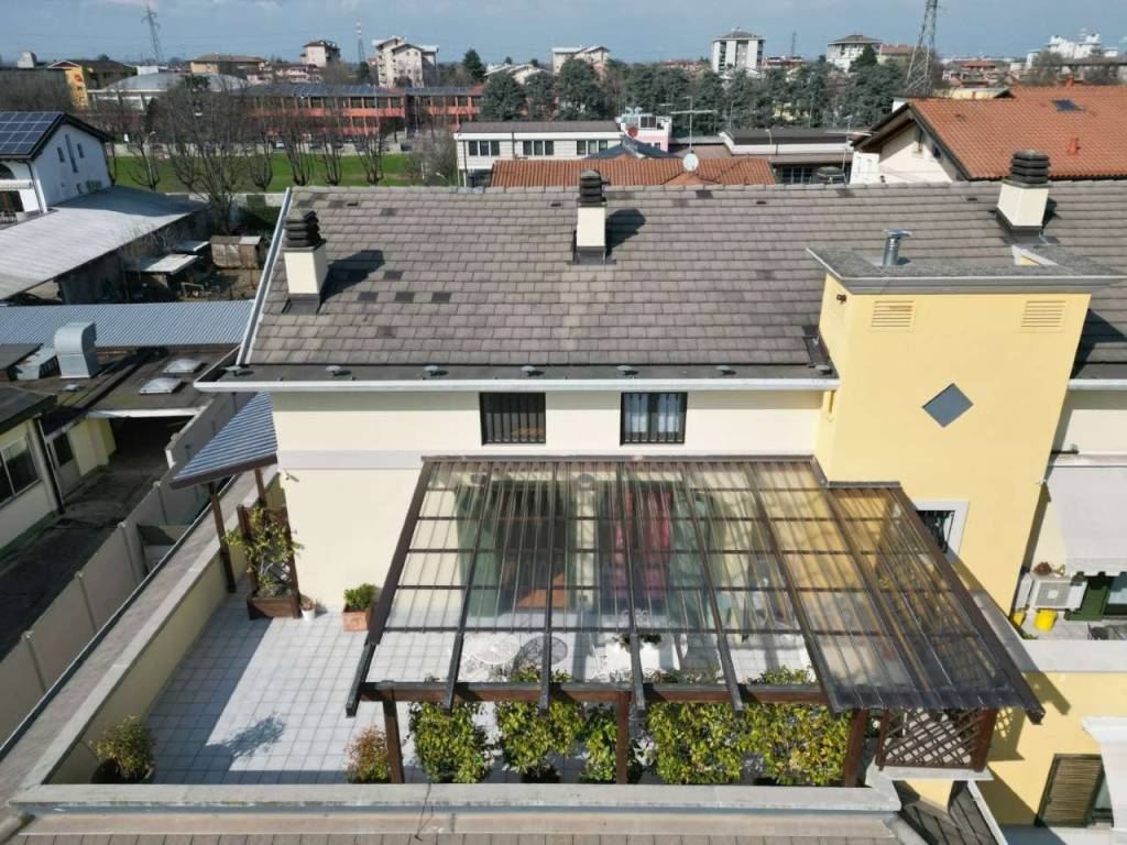 Attico 190 m² con terrazza, treviglio