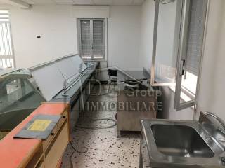 LOCALE COMMERCIALE ZONA  ALECCIA  - 11