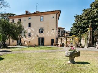 Meravigliosa villa storica con parco in Valdera