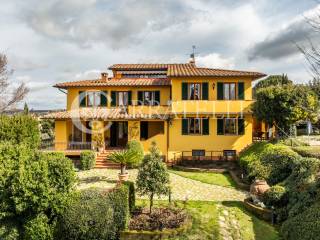 Bellissima villa con piscina nel cuore del Chianti