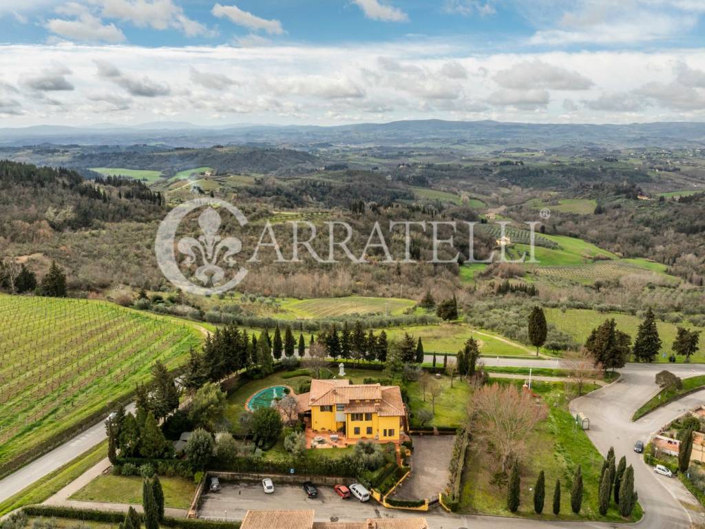 Bellissima villa con piscina nel cuore del Chianti