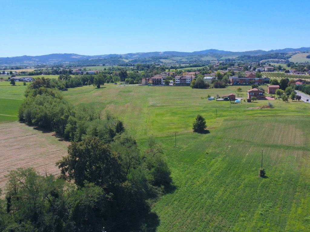 Quartiere signorile nel verde della pedecollina