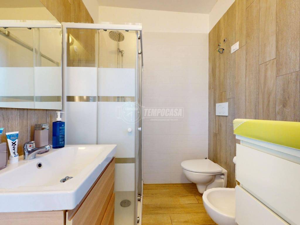 16 Bagno