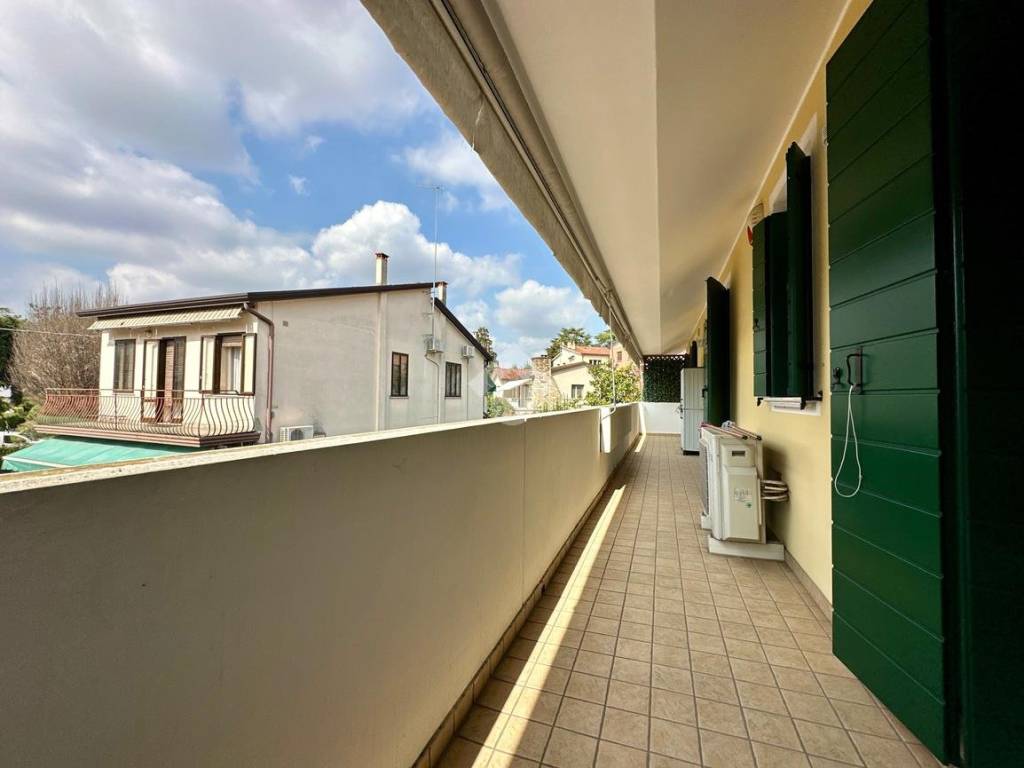 Vendita Appartamento Padova. Trilocale in via Egidio Forcellini. Buono