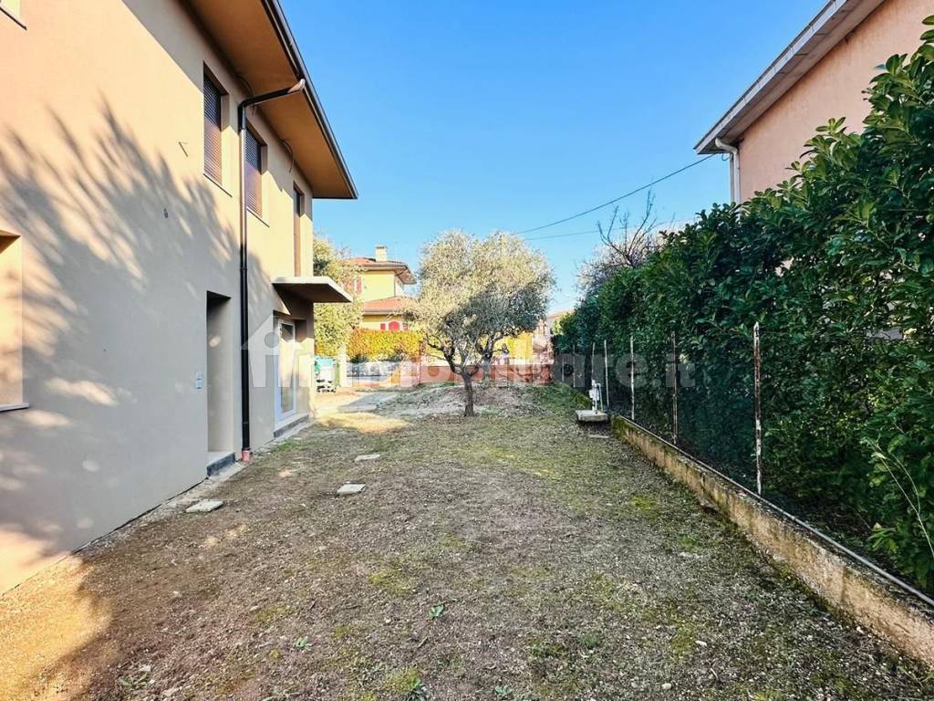 Vendita Villa unifamiliare Bassano del Grappa. Ottimo stato, posto auto