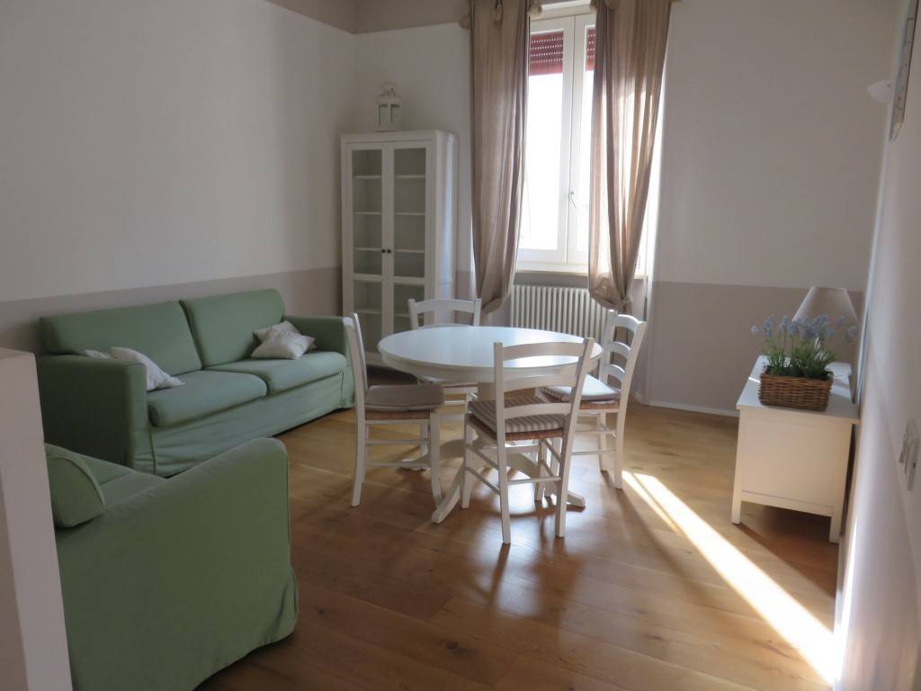 Rent Apartment in piazza Generale Armando Diaz. Ancona. Excellent