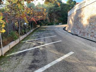 parcheggio esterno