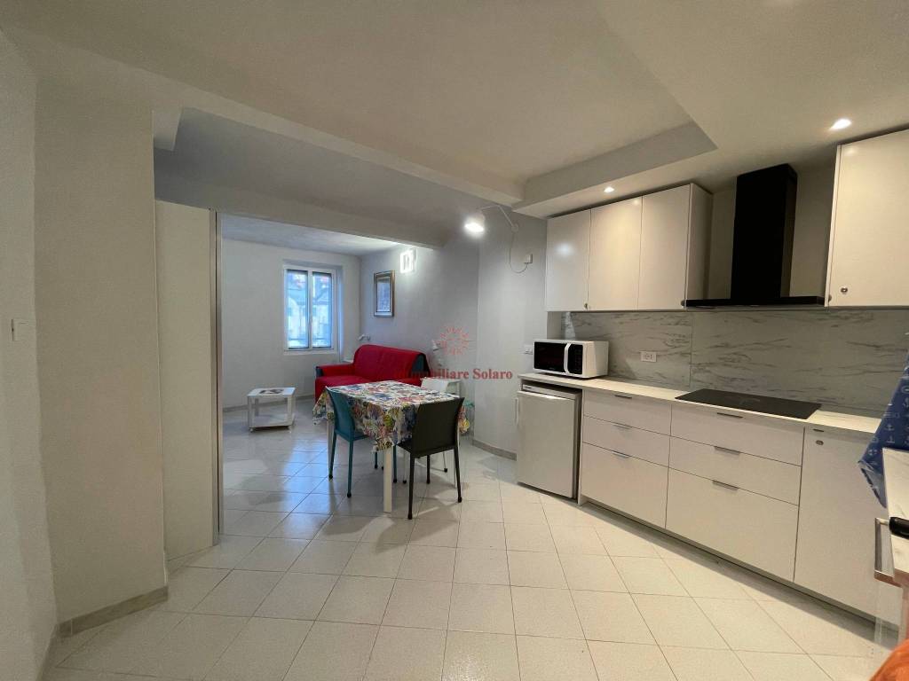 Monolocale via lanzerote malocello 29, centro, varazze