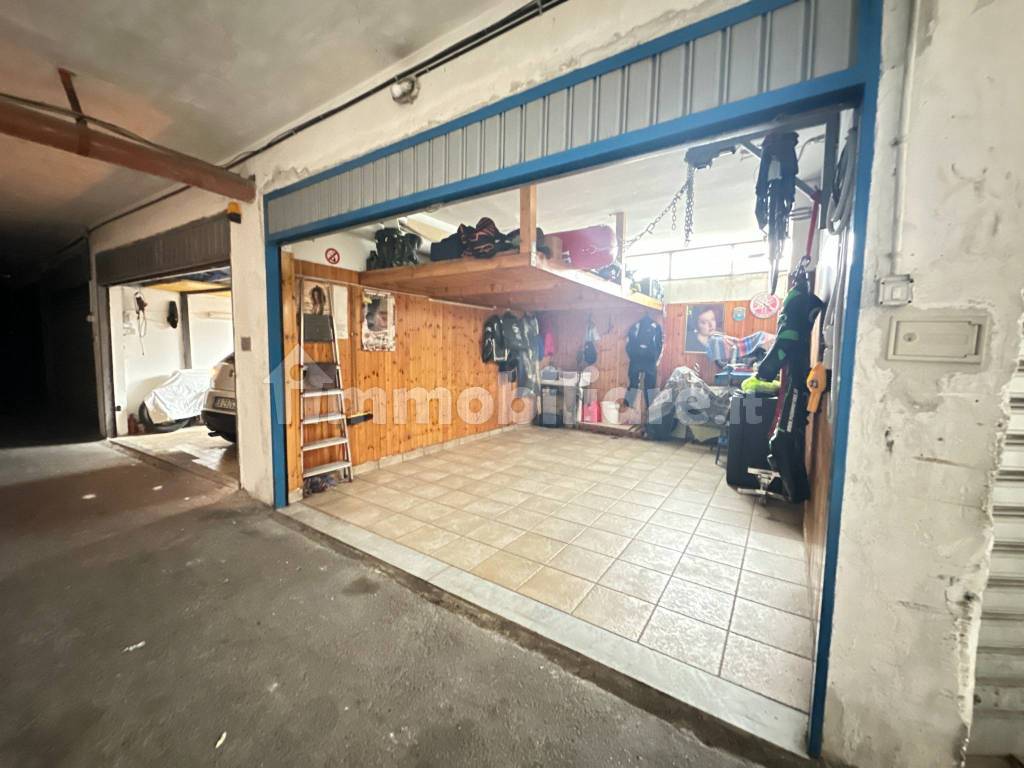Garage Box via Raffaele Bosco 211, Vico Equense, Rif. 110317965