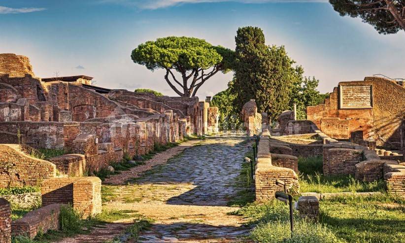 SCAVI OSTIA ANTICA