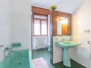 bagno primo piano