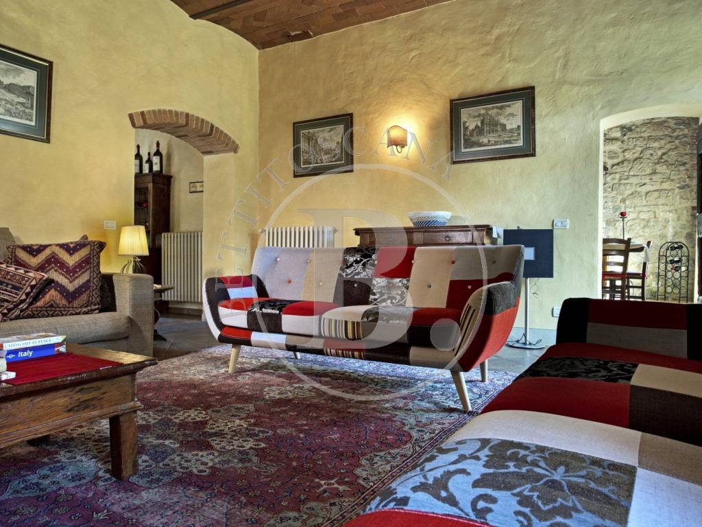 FARMHOUSE WITH DEPENDANCE - Gaiole in Chianti (Si)