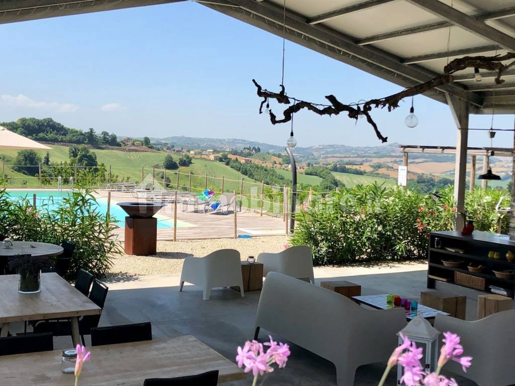 Agriturismo with glamping and pool