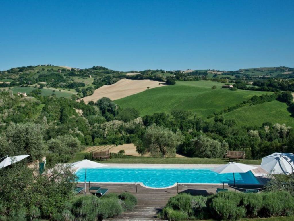 farmhouse in le marche