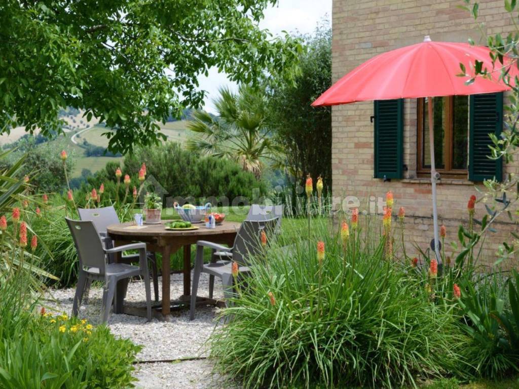 farmhouse in le marche