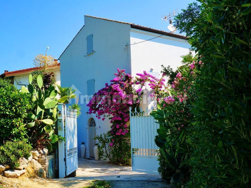 Villa by the beach in Pedaso.