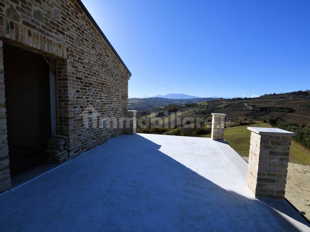 Country house with Mountains view