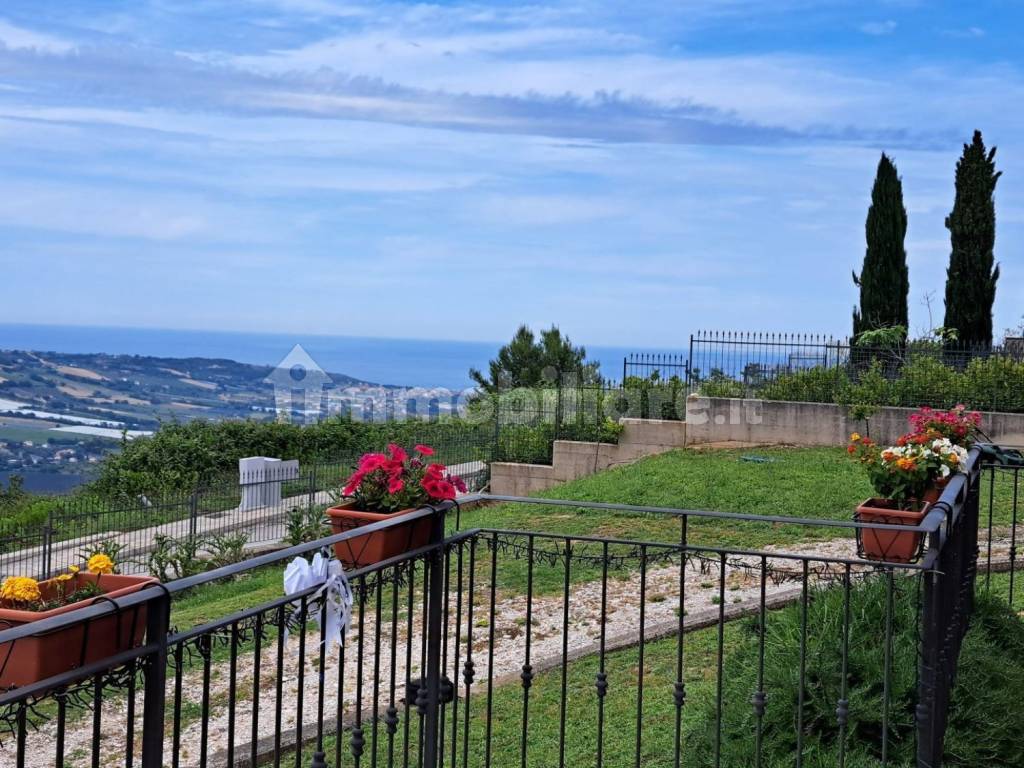 villa con vista mare