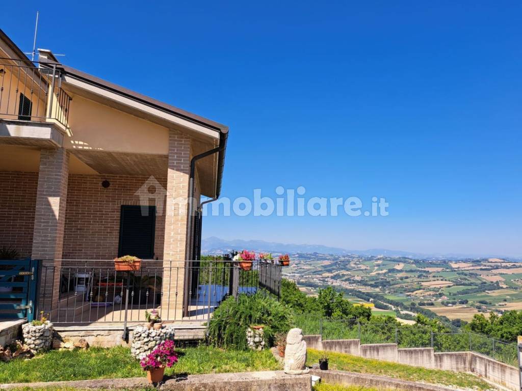 villa con vista mare