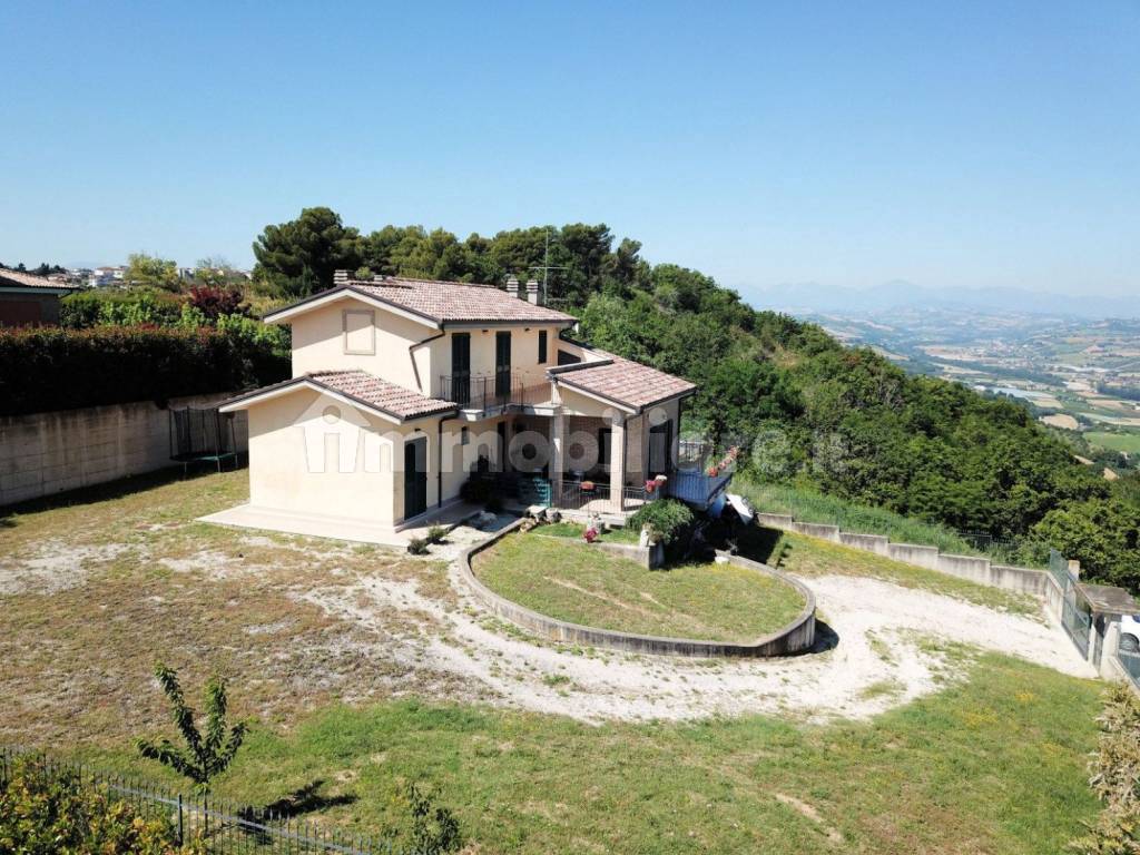 villa con vista mare