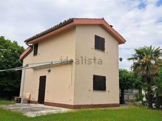 Country house in Tolentino