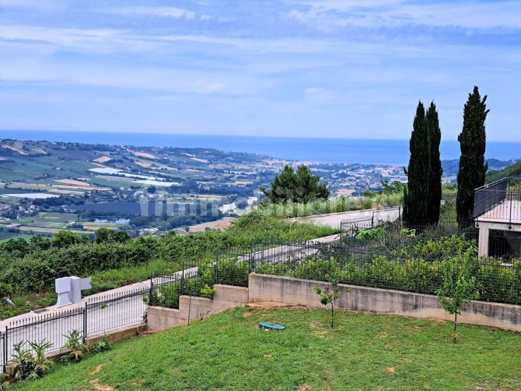 villa con vista mare