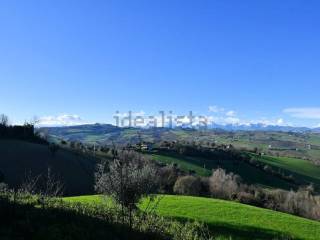 Country house with Mountains view