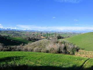 Country house with Mountains view