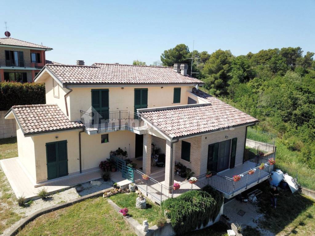 villa con vista mare