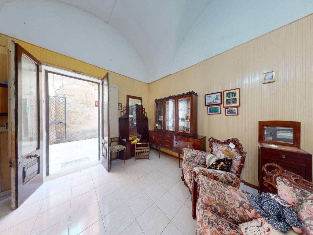 Vendita Appartamento Lecce. Trilocale in via Quinto Ennio 27. Da