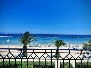 vista sulla spiaggia di Cupra Marittima