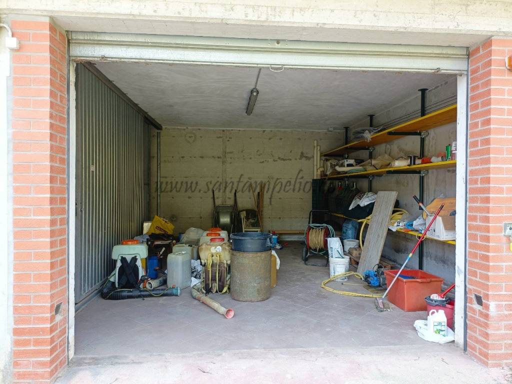 1607-garage.1