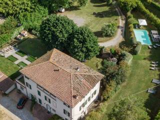 villa antica ristrutturata vendesi piscina vicinan