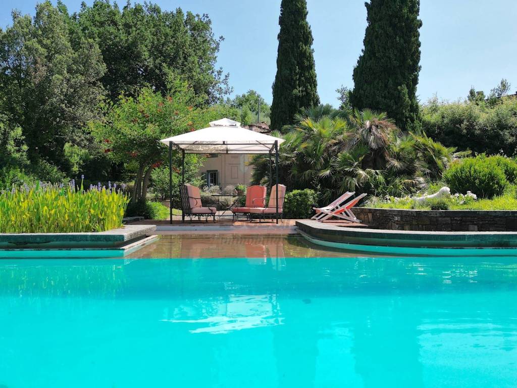 vendesi villa con piscina capannori luccaDJI_0964.