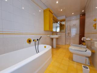 bagno giallo